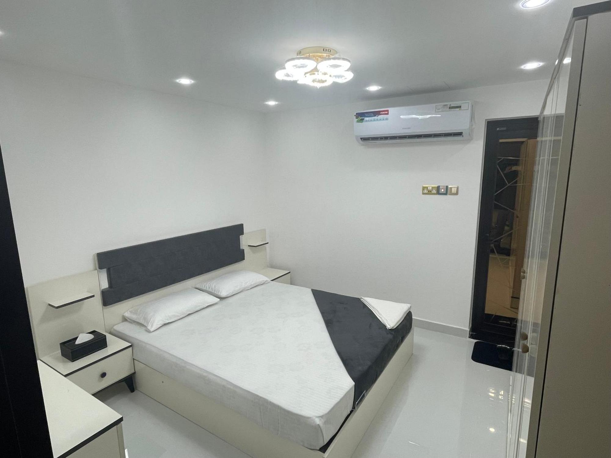 Garden Villa, Rawda 3,ajman * Adschman